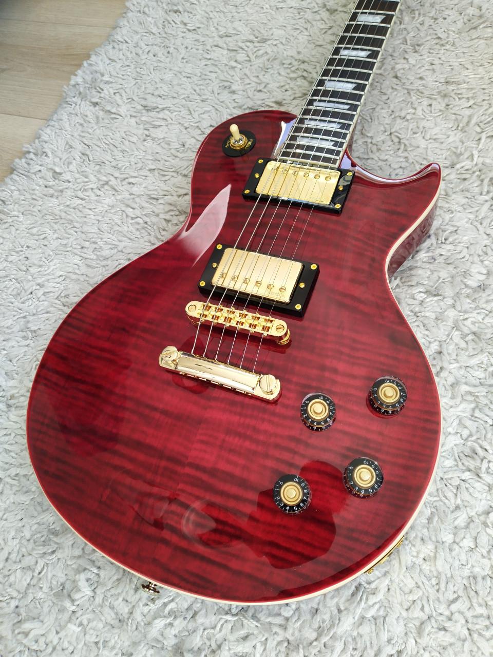 Harley Benton SC-550 II De Luxe + upgrades en gigbag z.g.a.n.  275 euro.