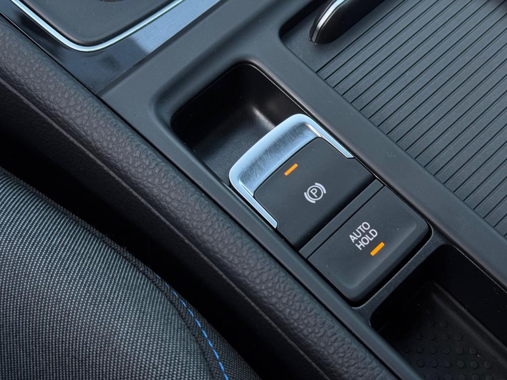 Volkswagen Golf 1.0 tsi join * virtual cockpit * navigatie * stoelverwarmin