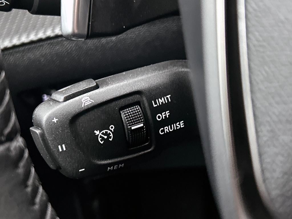 Peugeot 2008 hybrid 145 pk automaat allure rijklaar | adaptive cruise | nav