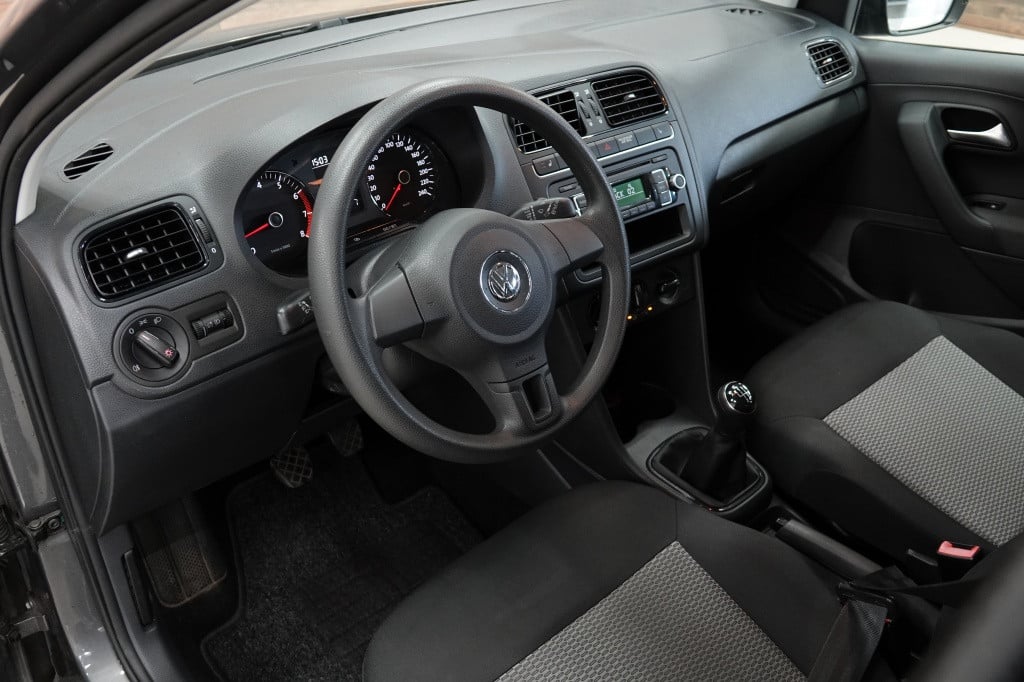 Volkswagen Polo 1.2-12v comfortline | stoelverw. | 17" | airco |