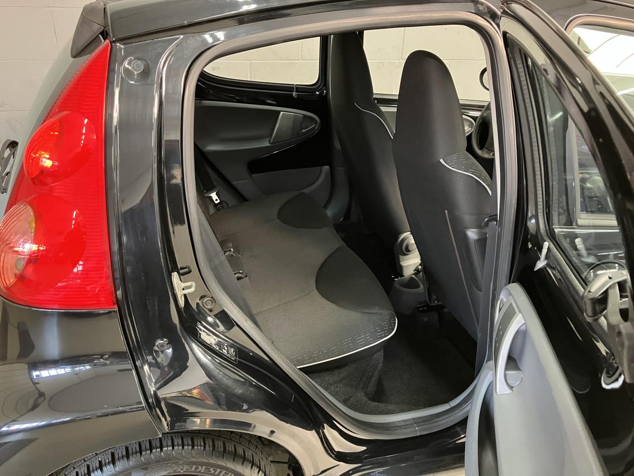 Peugeot 107 5drs met airco