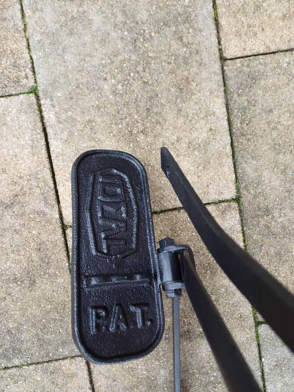 VINTAGE PLOEGSTOEL/KRUK