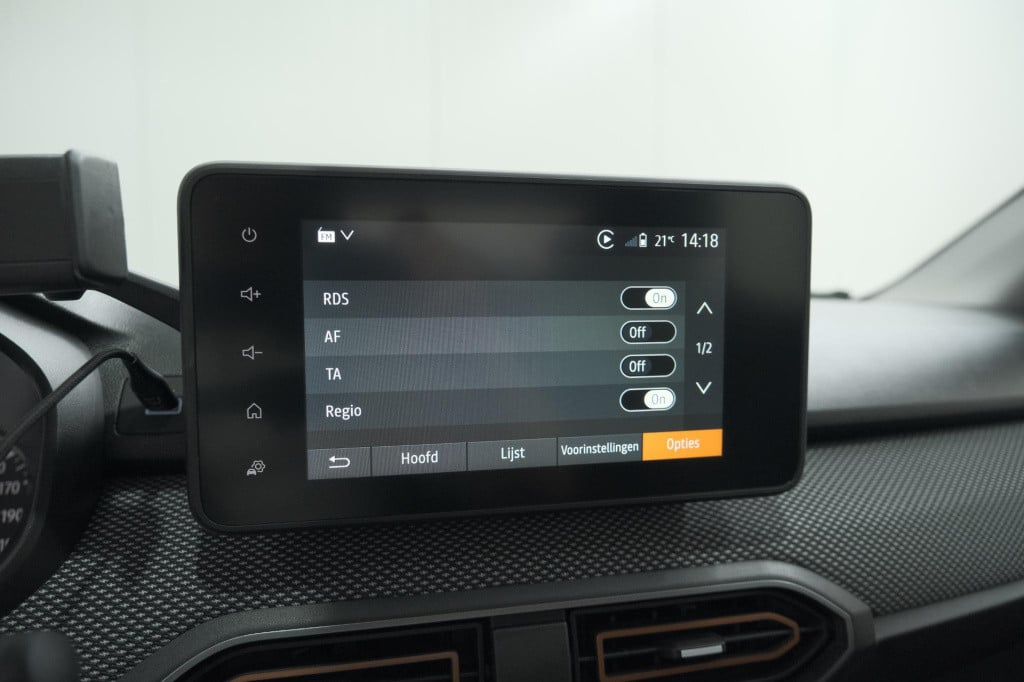 Dacia Sandero Stepway tce 90 expression | camera | dodehoekdetectie | navig