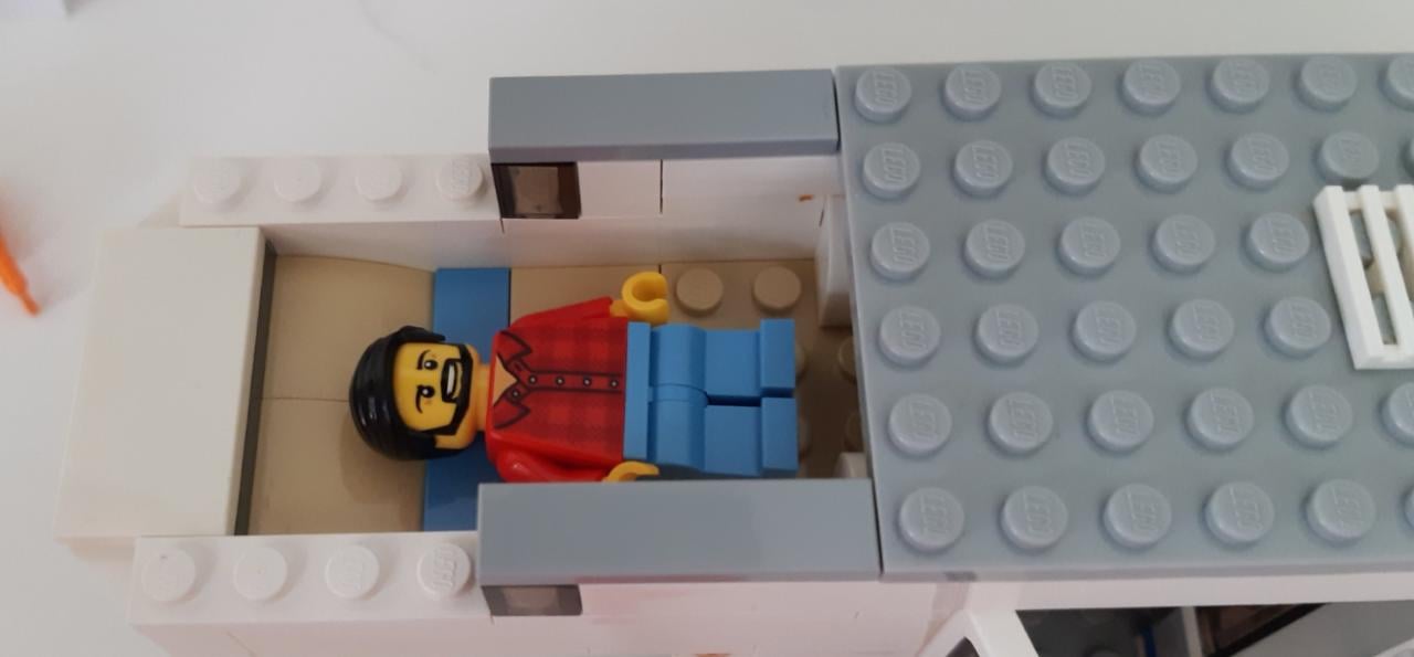 Lego 60182: Pick-uptruck en caravan met 3 figuren