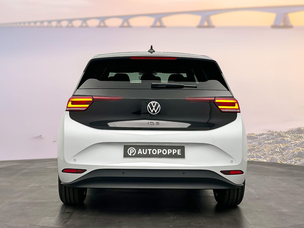 Volkswagen Id.3 pure business 52 kwh accu. 125 kw / 170 pk hatchba