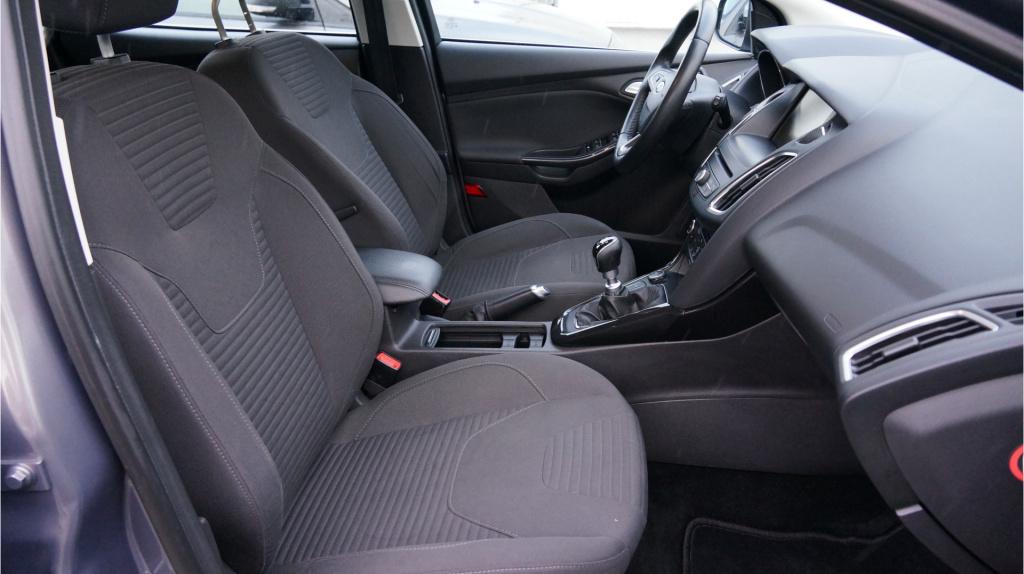 Ford Focus wagon 1.5 titanium edition rijklaar incl. garantie