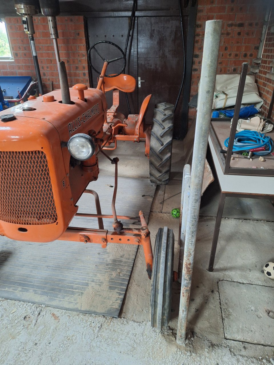 Allis Chalmers B