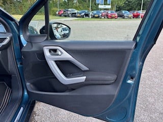 Peugeot 2008 1.2 puretech 110pk s&s urban cross
