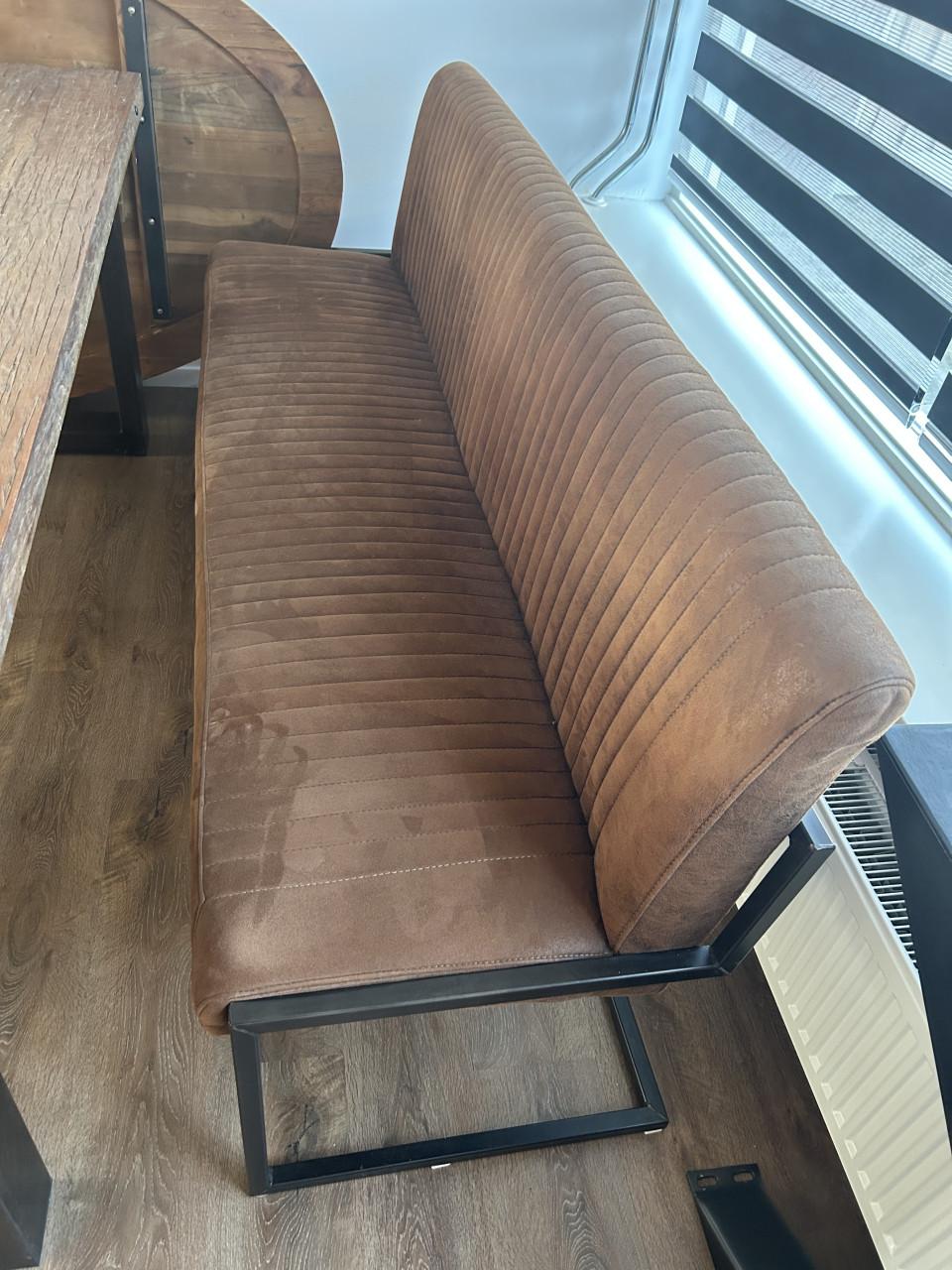 Eetkamer set industrieel: tafel bankje  en 2 stoelen