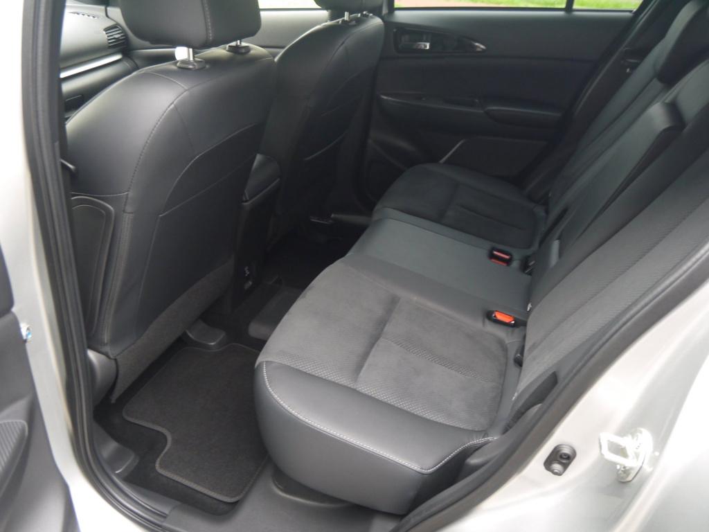 Mitsubishi Eclipse Cross 2.4 phev intense+|trekhaak|rijklaar