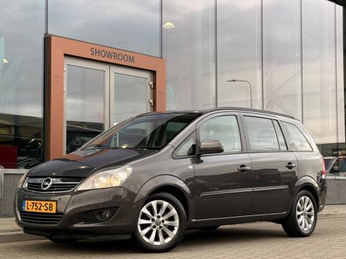 Opel Zafira 1.8 cosmo | 7-zitter | bluetooth | navigatie | cruise | climate