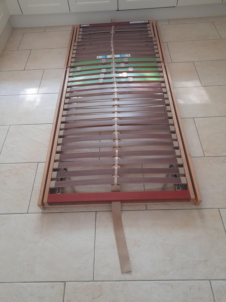 Verstelbare Lattenbodem 90 x 200 (in goede staat)