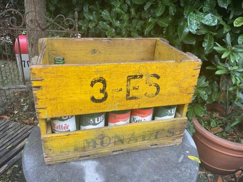 Houten krat 3 es limonade