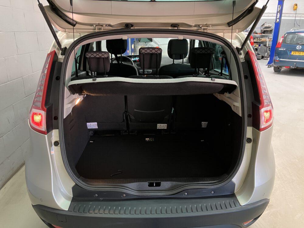 Renault Scenic 1.6 Parisienne