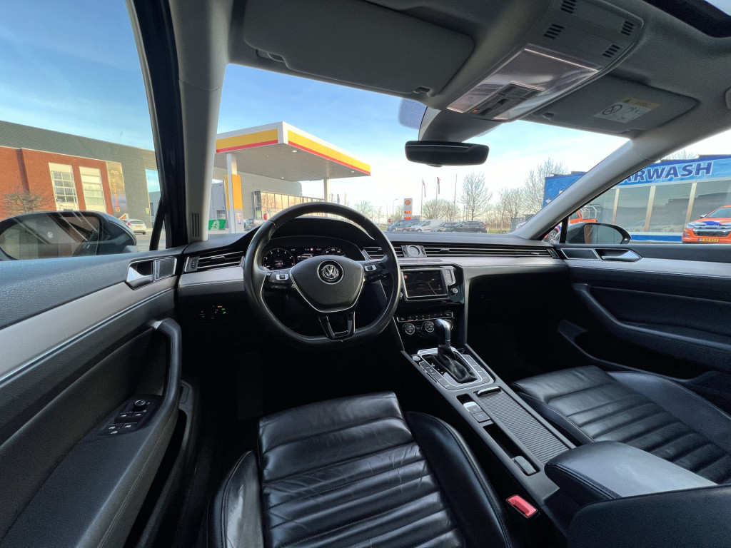 Volkswagen Passat variant highline automaat | bluetooth | camera | lederen 