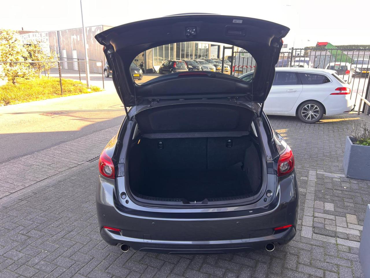 Mazda 3 2.0 SkyActiv-G 120 SkyLease+