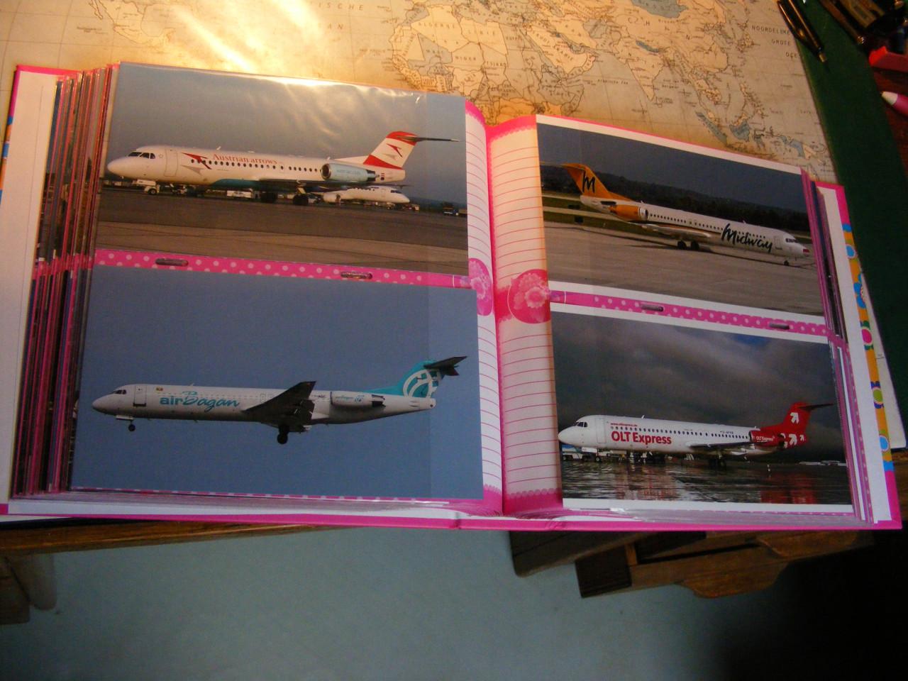 3 Vliegtuig albums  Elke albums met 200 (herdruk) foto's