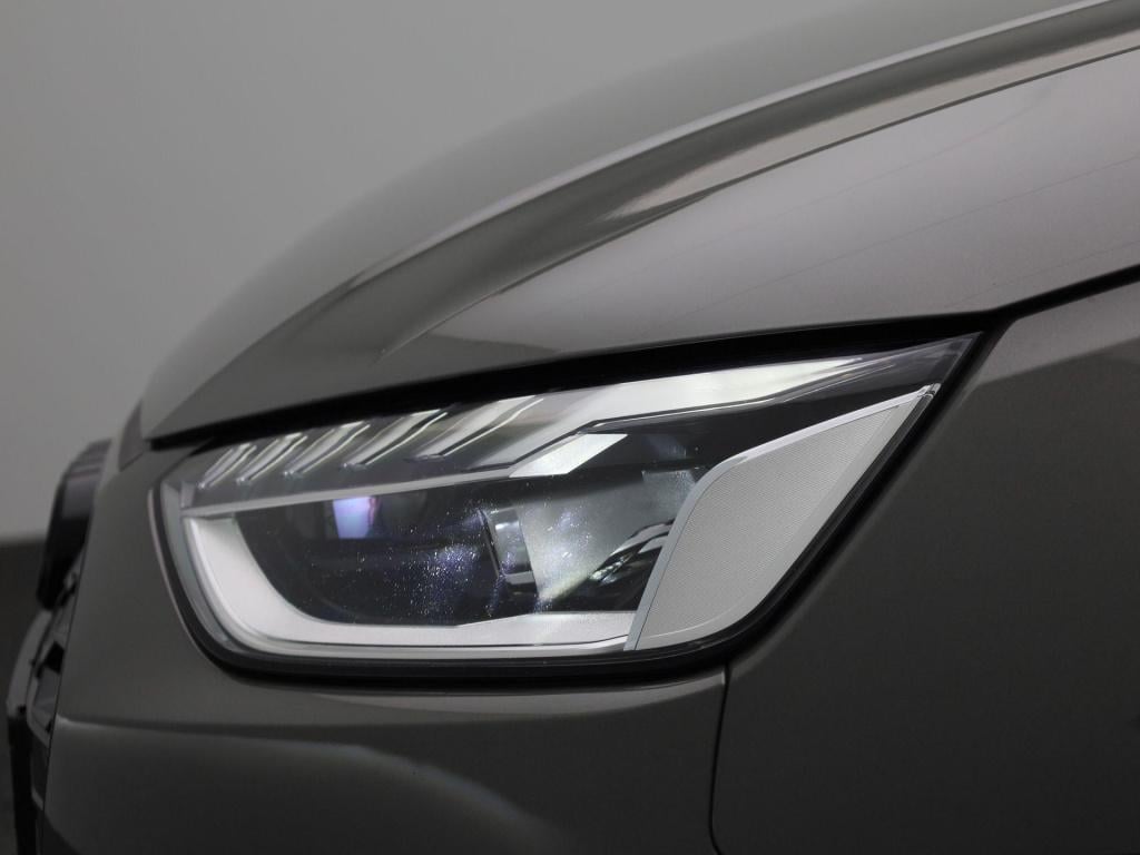 Audi A4 limousine 35 tfsi s edition competition | automaat | virtual cockpi