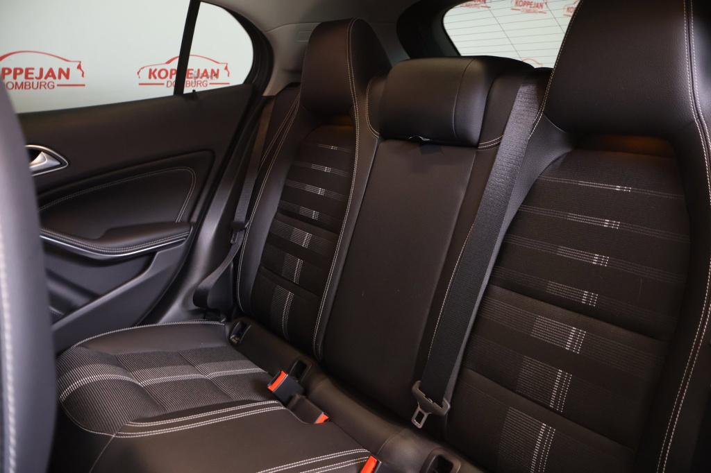 Mercedes-Benz Gla-klasse 250 premium plus, panodak, trekhaak, carplay, stoe