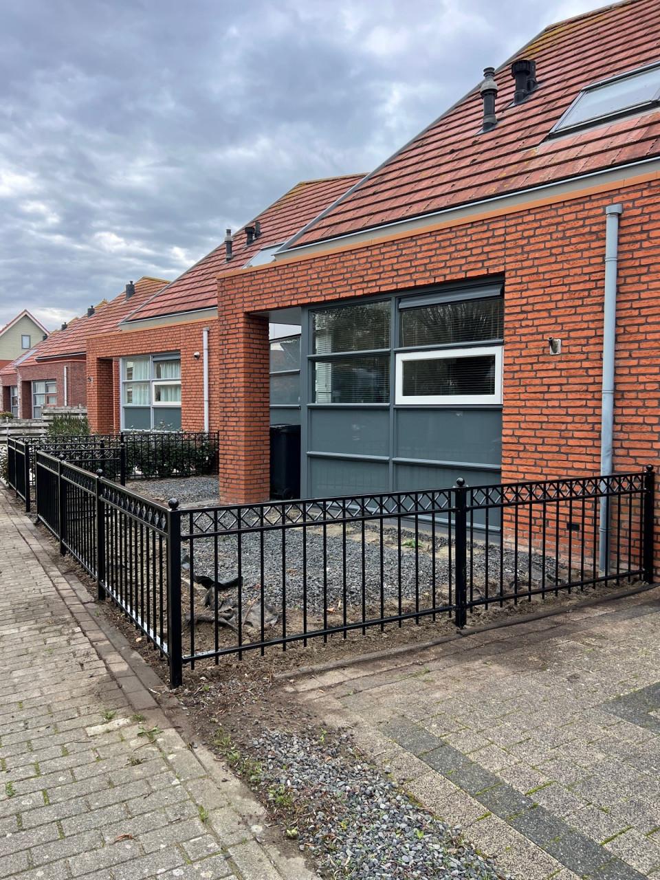 Voor al uw Hekwerken - Inrijpoorten - Tuinpoorten en Schuifpoorten.