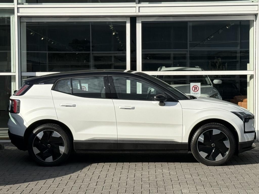 Volvo Ex30 extended plus 272pk/69kwh| adap.cruise| h&k sound| camera