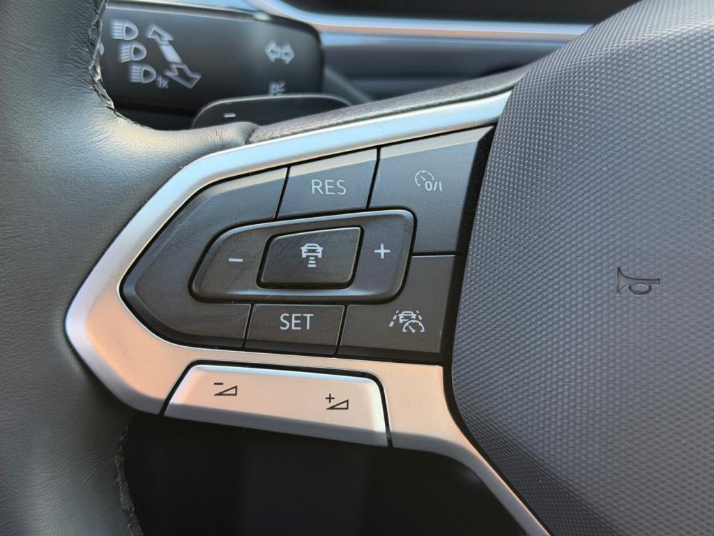 Volkswagen T-roc 1.5 tsi 150pk dsg style | navigatie | standkachel | camera