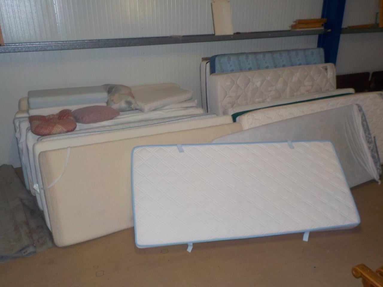 Meerdere maten tweede hands  matrassen vanaf 10 euro