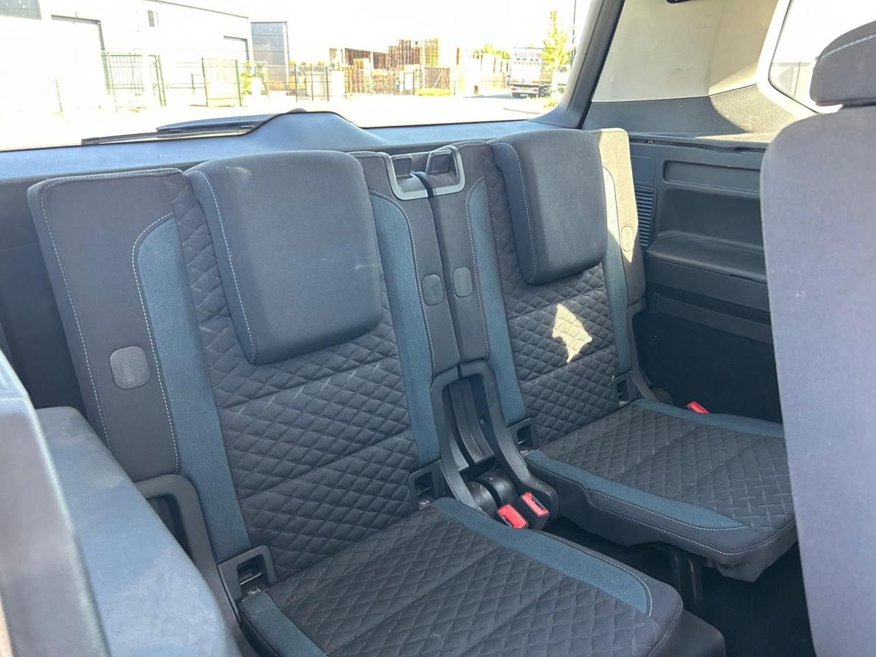 Volkswagen Touran 2.0 TDI SCR Highline 7p|DSG|BTW|TREKH|APK|