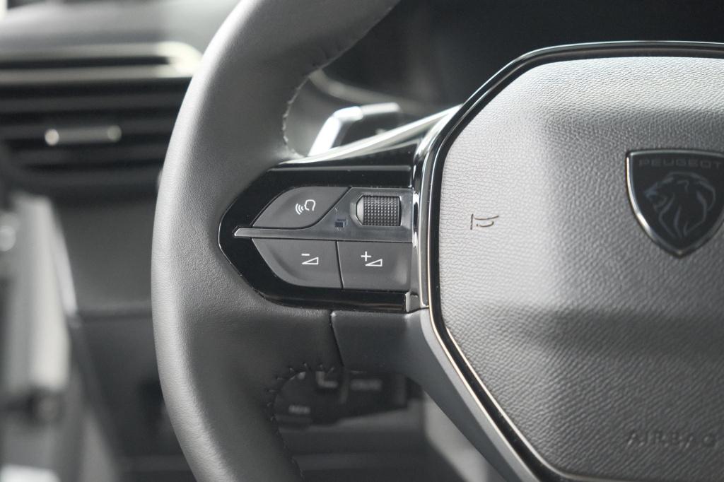 Peugeot 2008 hybrid 136 e-dcs6 allure | 360 camera | adaptieve cruise contr