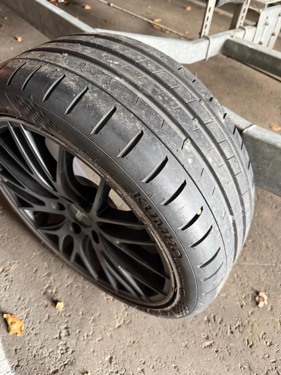 Zomerbanden met velgen