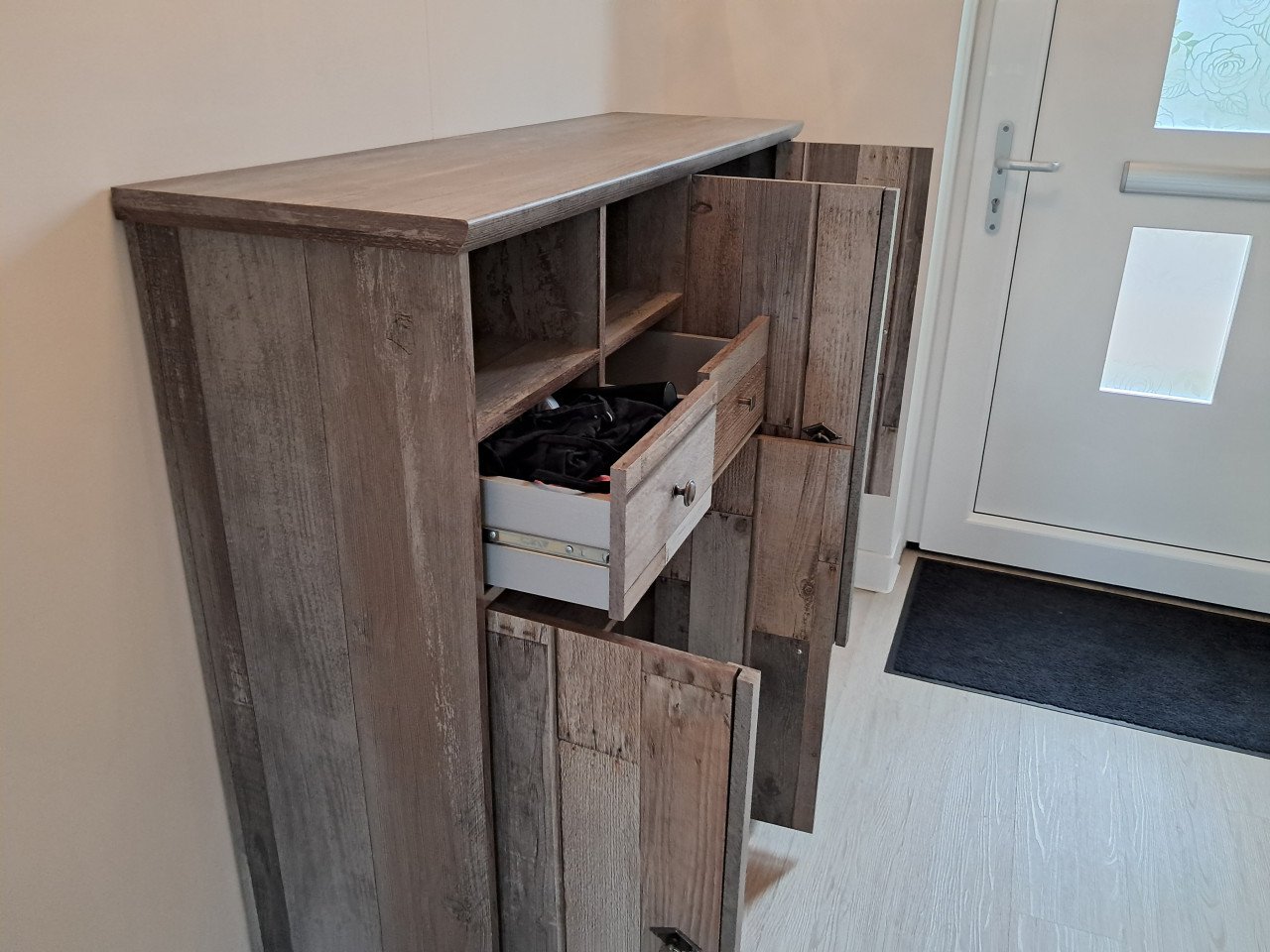 Schoenenkast / dressoir / garderobekast / opberger