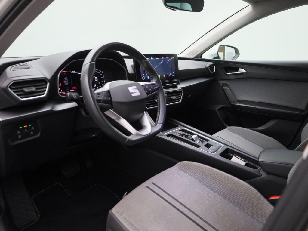 Seat Leon sportstourer 1.5 etsi style | automaat | navigatie | trekhaak! | 