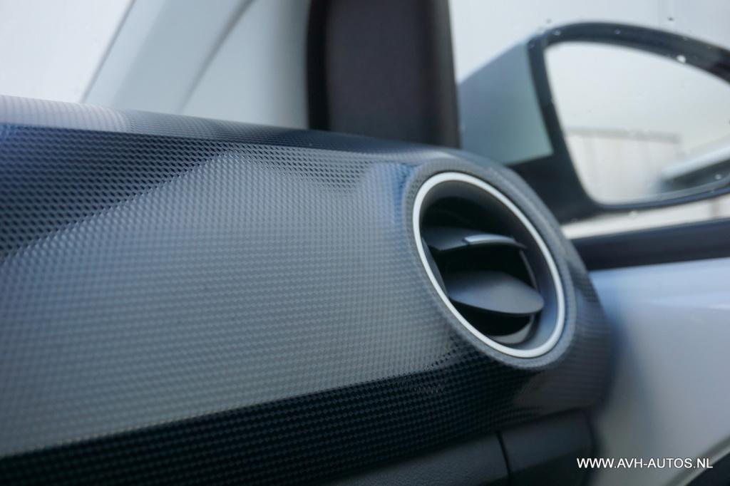 Volkswagen UP! 1.0 bmt move up!