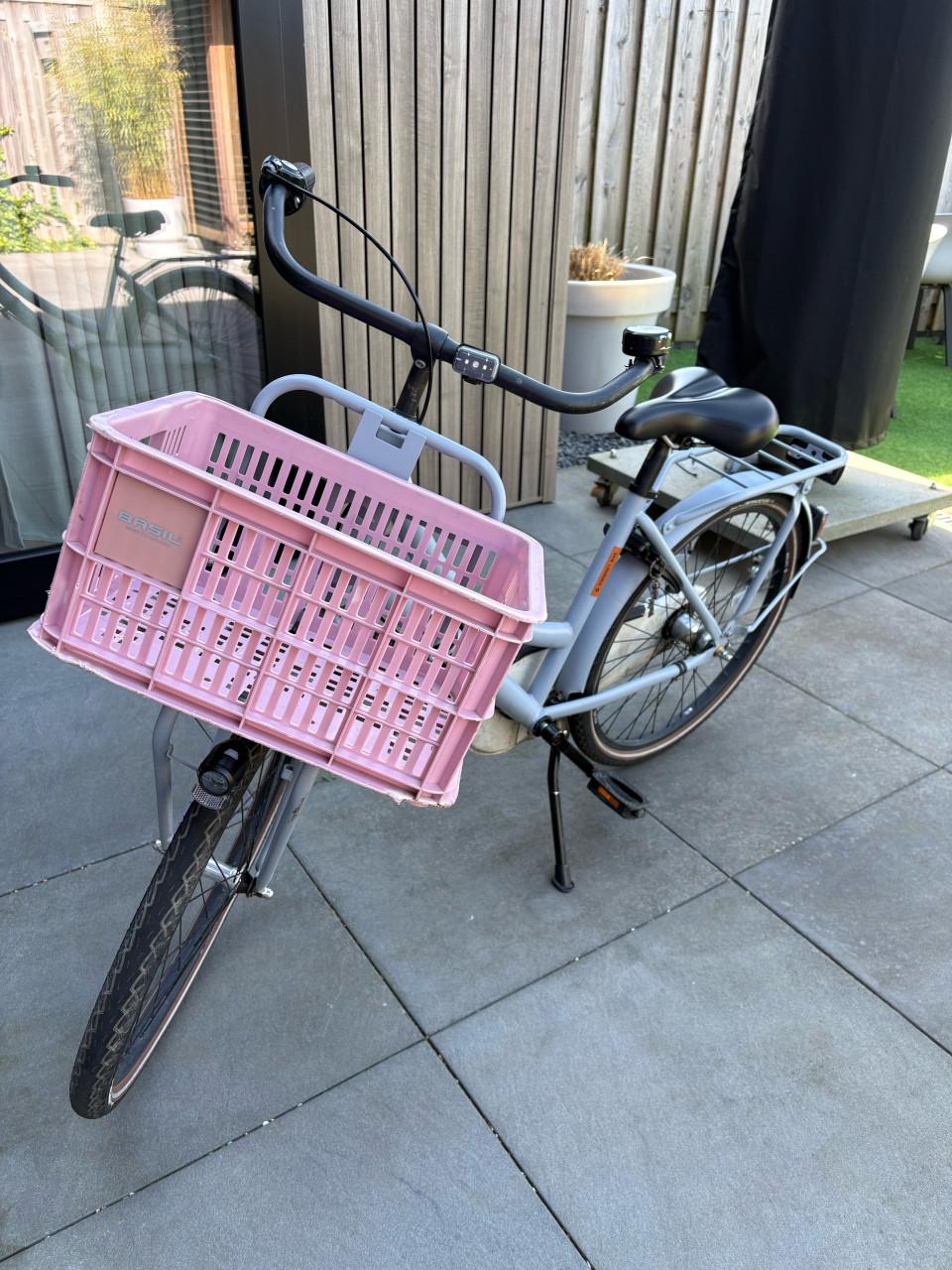 Cortina U4 24 inch meisjesfiets met kratje