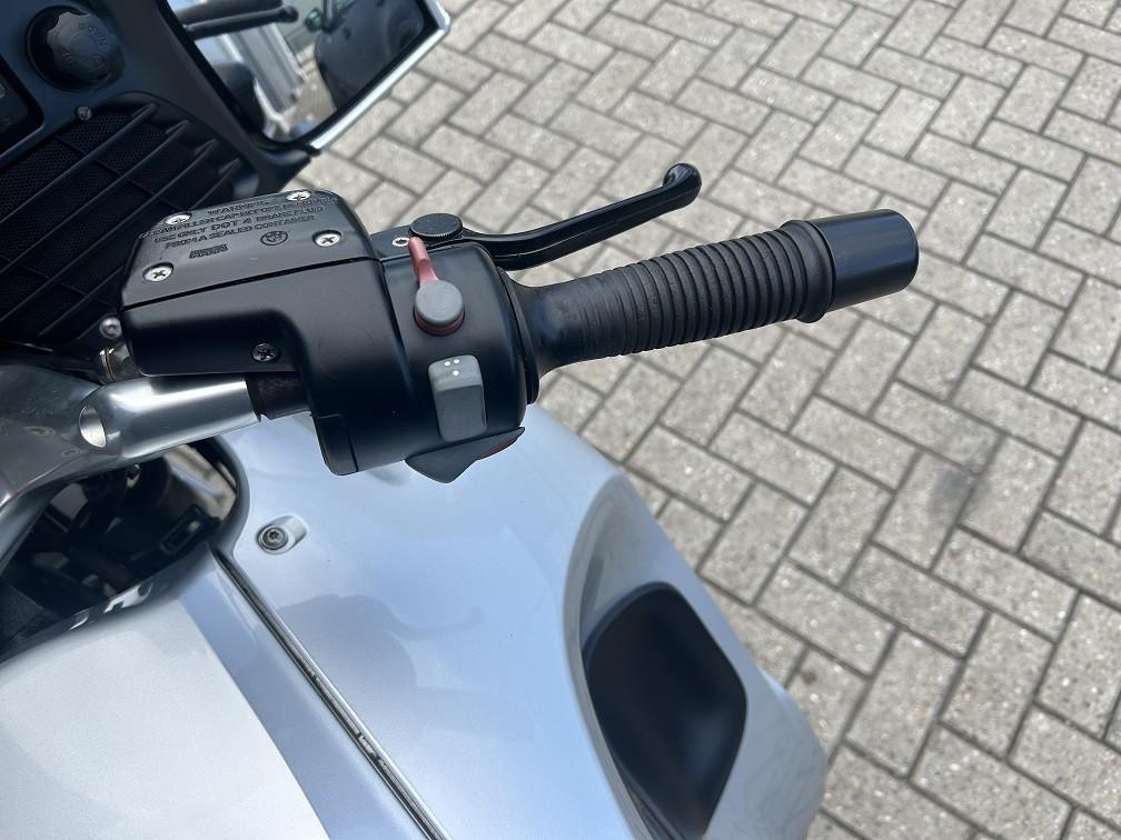 BMW R1150RT Twin-Spark uit 2004 met 122dkm, met ABS, kofferset, €1995,-