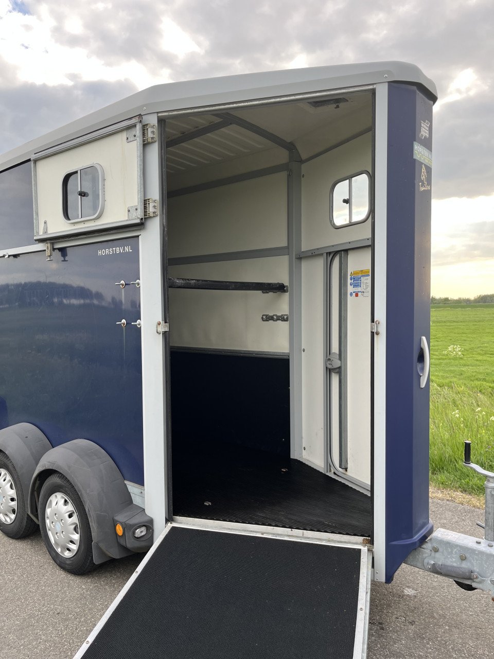 1,5 paards Ifor HB403 met voorlosklep bouwjaar 2015