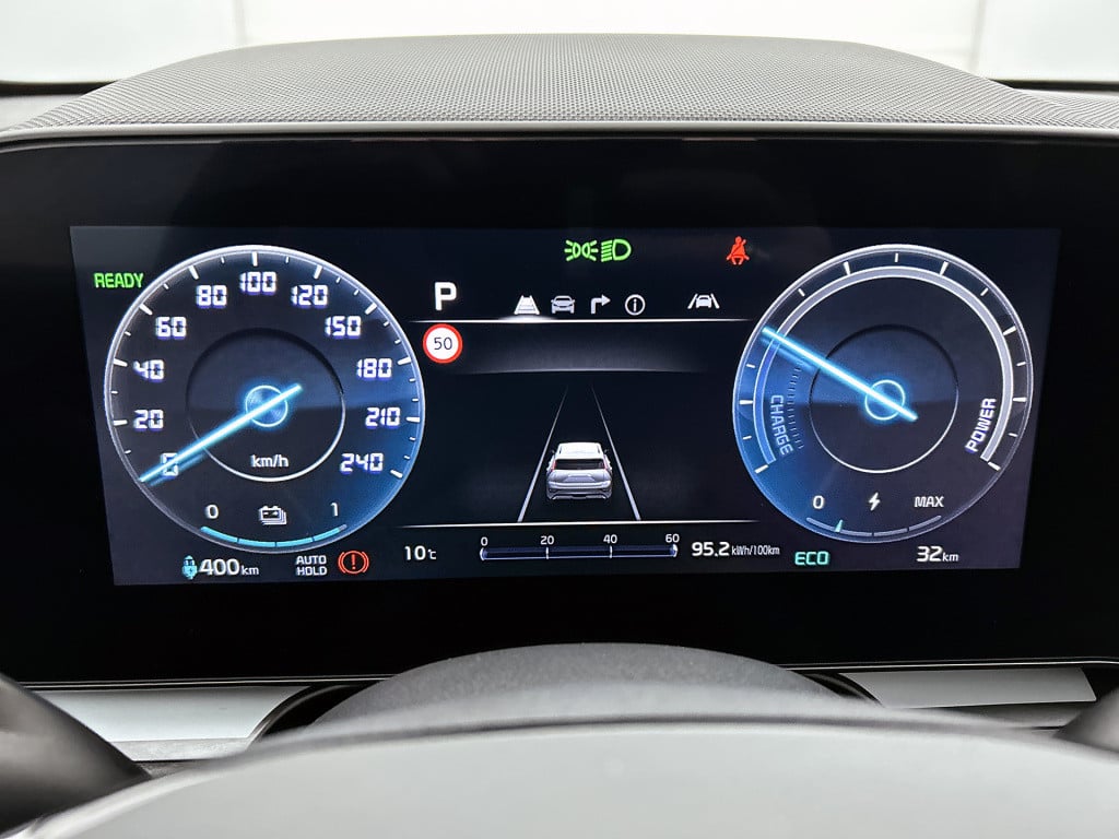 Kia Niro Ev air 64.8 kwh | company car | 10 jaar garantie | parkeercamera |