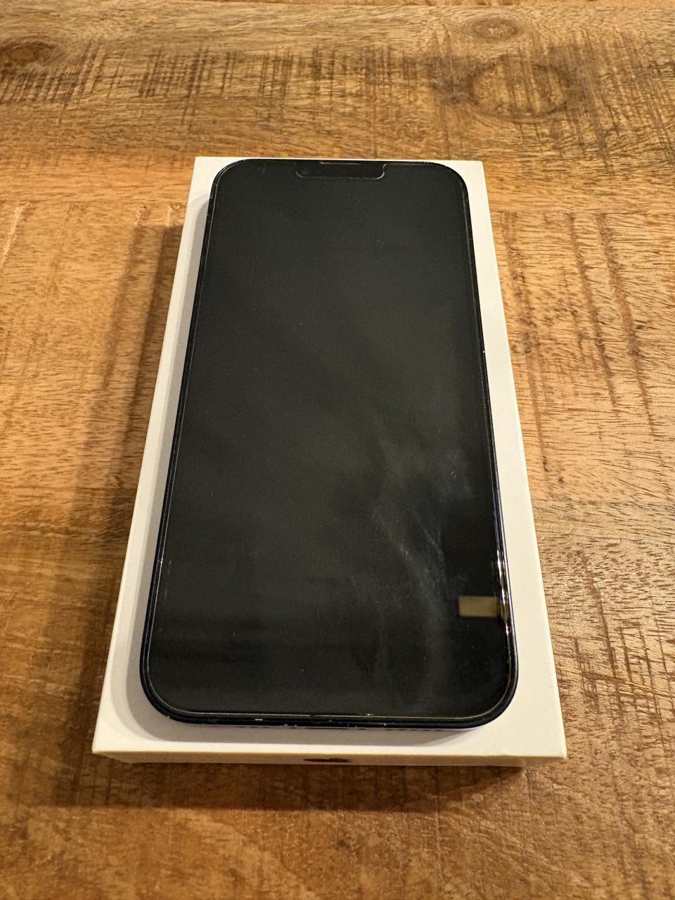 IPhone 13 256GB Midnight (A2633)