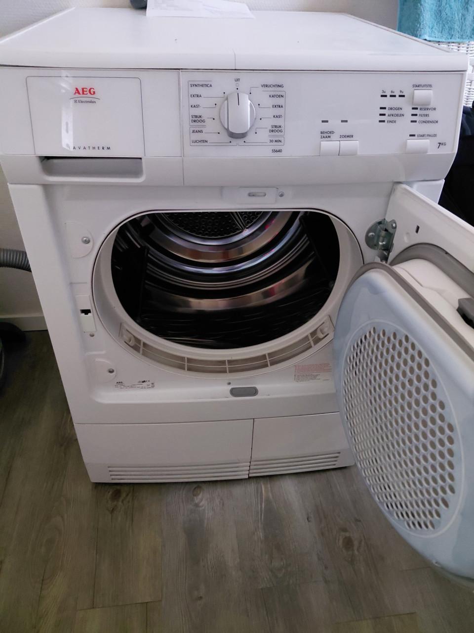 Droger AEG Lavatherm 55640