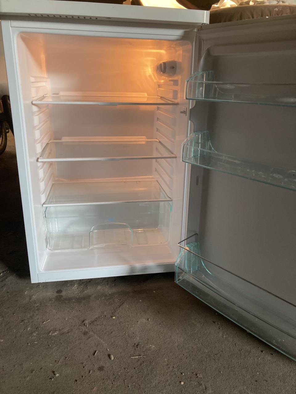 EDY koelkast en Bosch vriezer tafelmodel