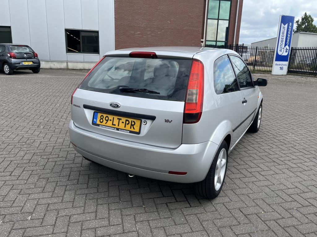 Ford Fiesta 1.4-16v trend 84 dkm met 1 jaar apk