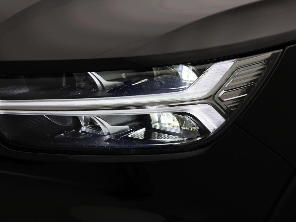 Volvo XC40 recharge p8 awd r-design | automaat | apple carplay / android au