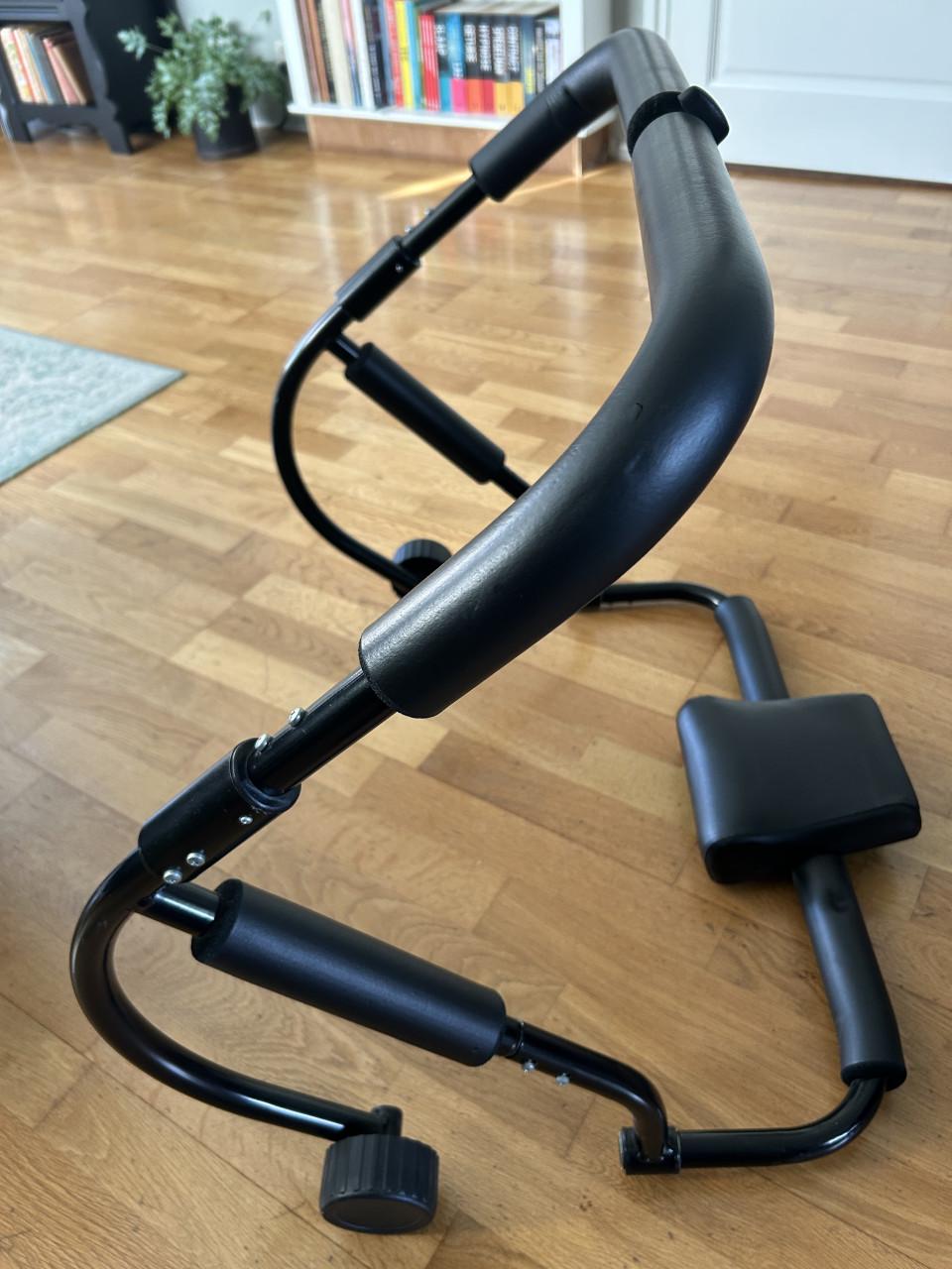 Toestel voor buikspieroefeningen