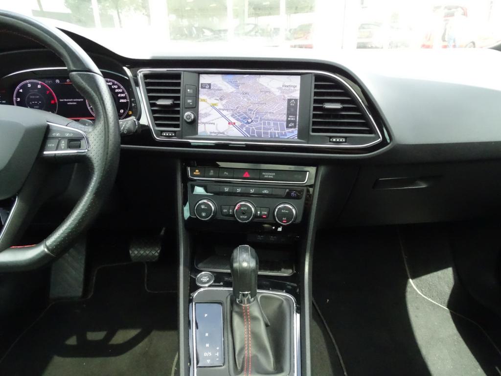Seat Leon st 1.5 tsi fr business intense automaat | full led | pano | apple
