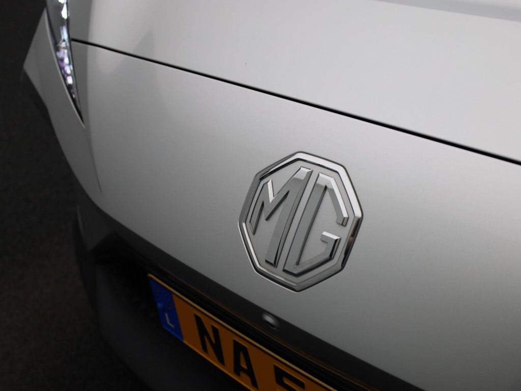 MG Mg4 64 kwh luxury