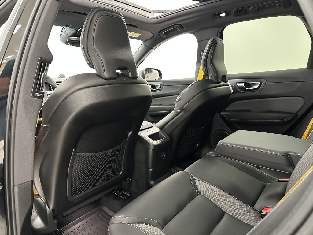 Volvo XC60 2.0 t8 awd polestar 455pk longe range | b&w | panoramadak | matz