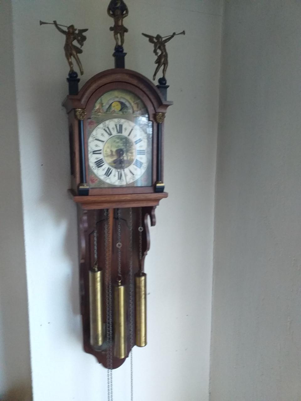 """"MOOIE FRIESE STAARTKLOK MET DUBBELSLAG UITGEVOERD""