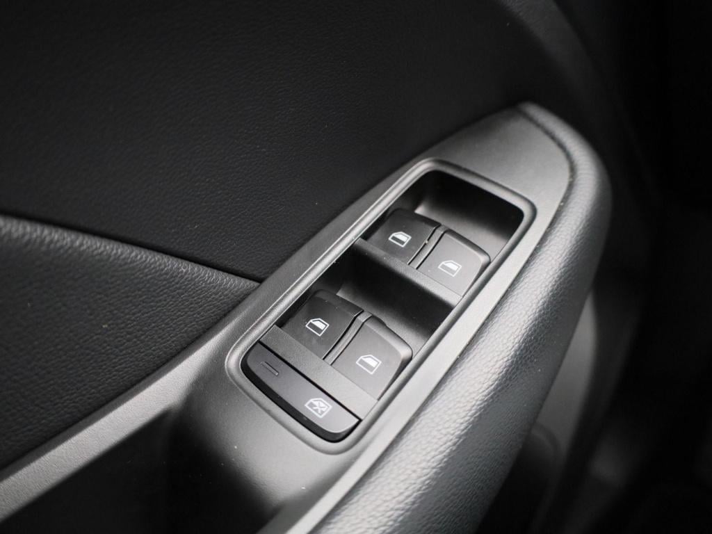 MG Zs Ev mg luxury 45 kwh | automaat | panoramadak | leder | navigatie | ai