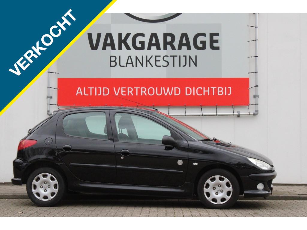 Peugeot 206 inclusief nieuwe apk, lees tek 1.4 génération