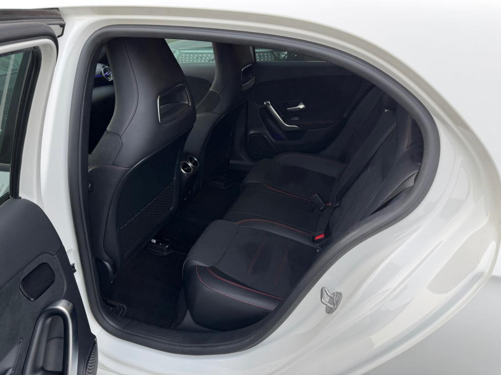 Mercedes-Benz A-Klasse 250 e business solution amg night limited automaat ,